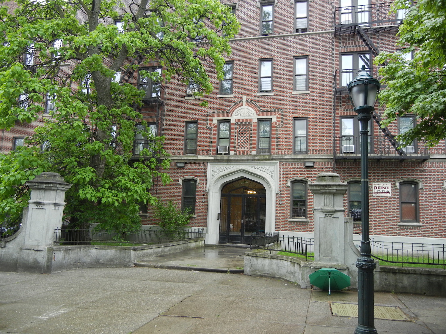 1330 Eastern Parkway, Brooklyn, home of Abr and Fannie Sheinaus, and birthplace of Ruthy Sheinaus