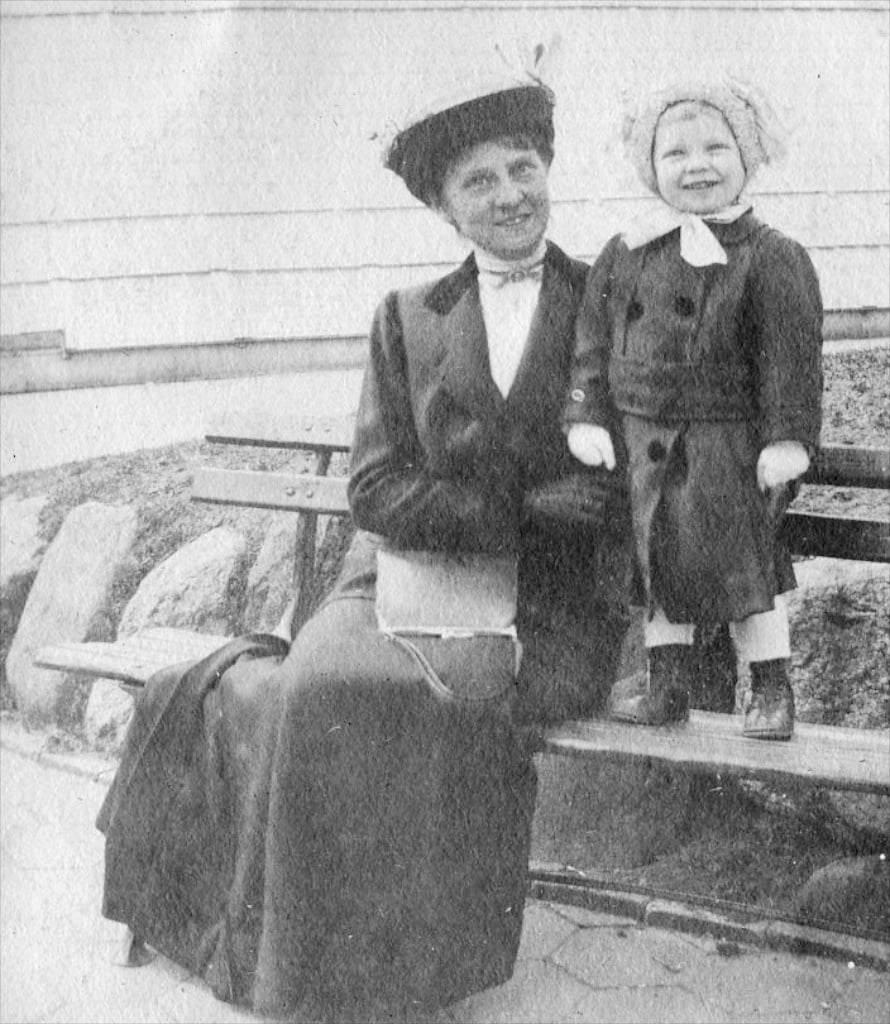 Emma Carlson and Emily Trapnell circa 1912