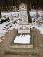 Gravestone of Dvosja Asimov and David Katz in Saint Petersburg