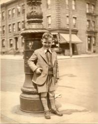 Stanley_Asimov_abt._1935._possibly_the_first_day_of_school._Brooklyn_NY