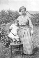Esther Sheinaus (Lerner) with daughter, Vivian Lerner