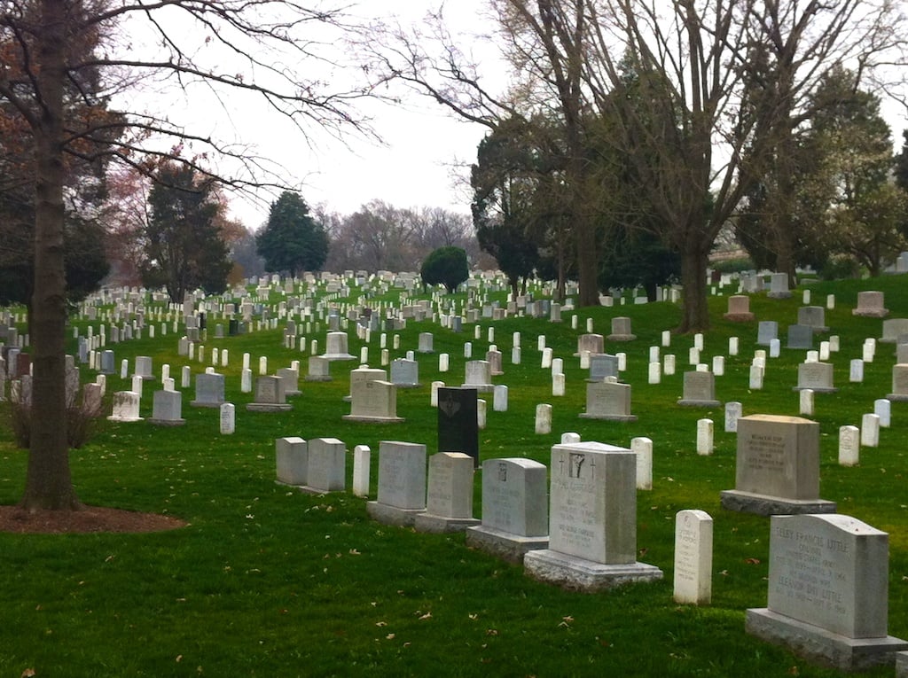 arlington cemetery graves